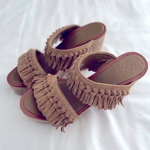 TORY BURCH  Natural Suede Tassel Slip-on Shoe Tan Size 8